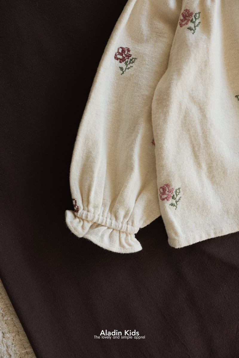Aladin - Korean Baby Fashion - #babyclothing - Vintage Embroidered Blouse - 3