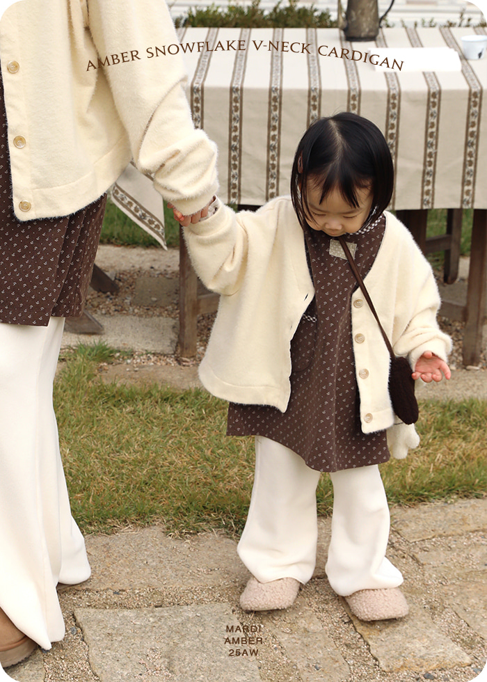 Amber - Korean Children Fashion - #littlefashionista - Snowflake V Neck Cardigan
