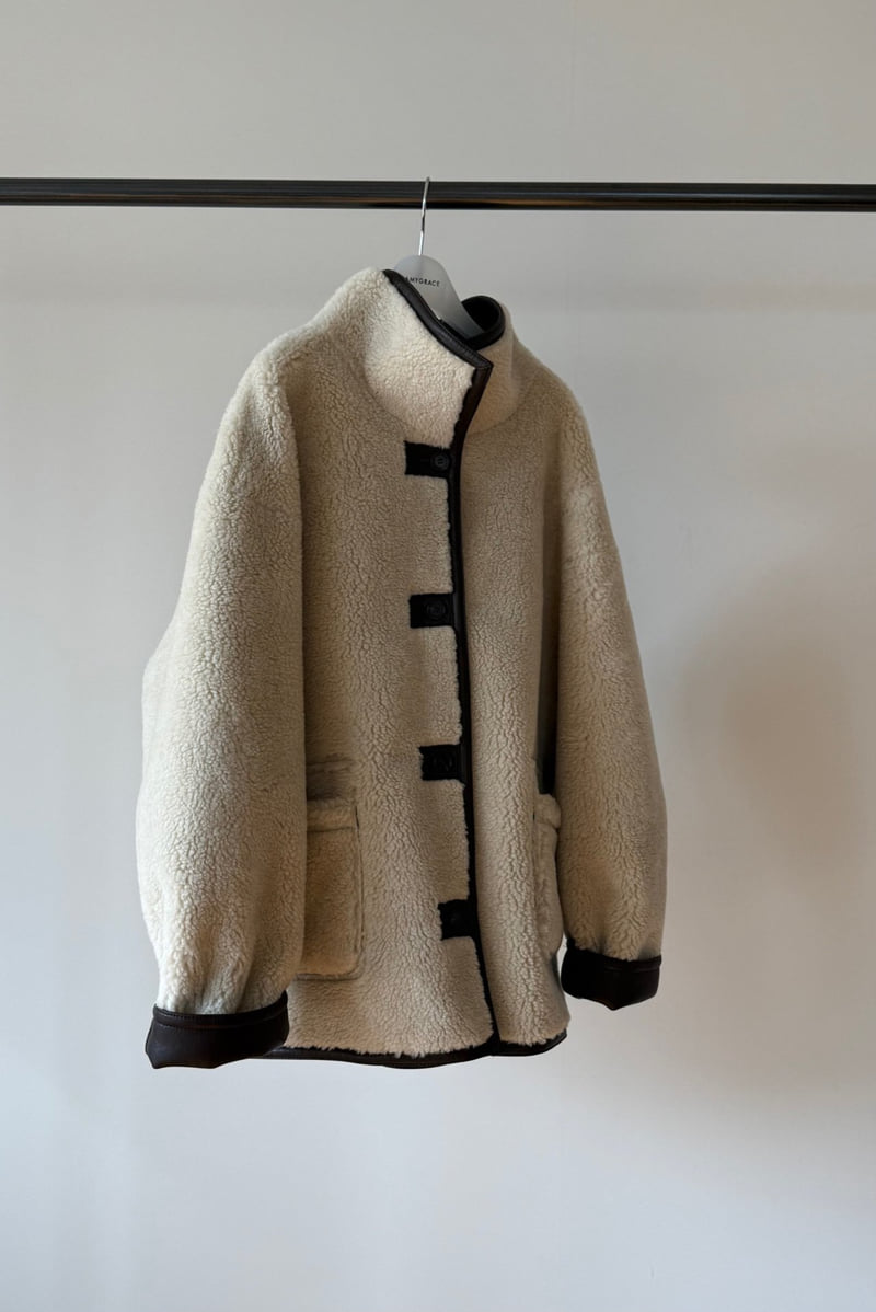 Amygrace - Korean Women Fashion - #momslook - Lois Reversible Mustang Jacket - 10