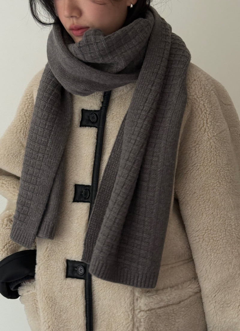Amygrace - Korean Women Fashion - #momslook - Half Half Muffler - 5