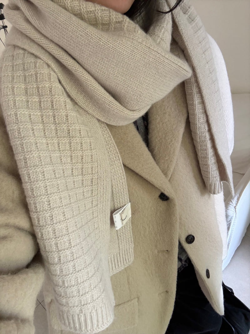 Amygrace - Korean Women Fashion - #momslook - Half Half Muffler - 7