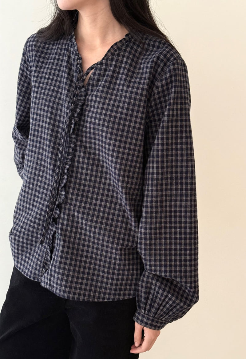 Amygrace - Korean Women Fashion - #momslook - Mio Check Frill Blouse - 9