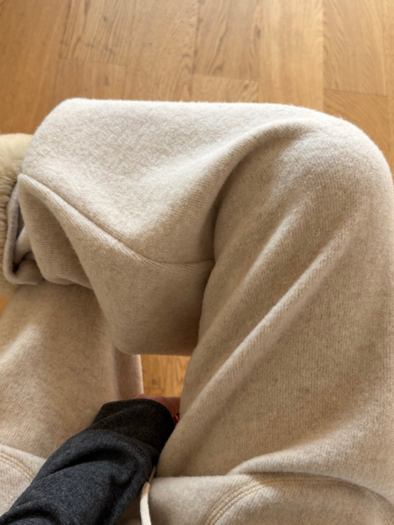 Amygrace - Korean Women Fashion - #momslook - Blanc Knit Fleece Pants - 2