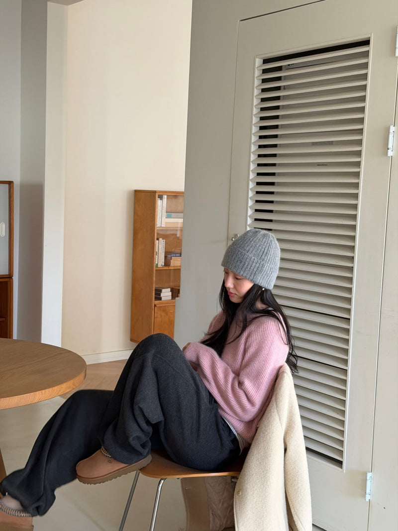 Amygrace - Korean Women Fashion - #momslook - Niju Raccoon Round Knit