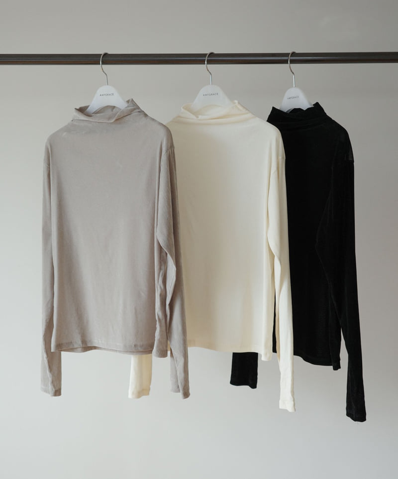 Amygrace - Korean Women Fashion - #restrostyle - Texture Velvet Tee - 8