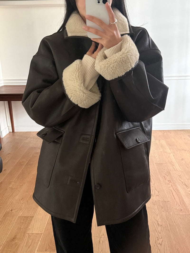 Amygrace - Korean Women Fashion - #restrostyle - Lois Reversible Mustang Jacket - 3
