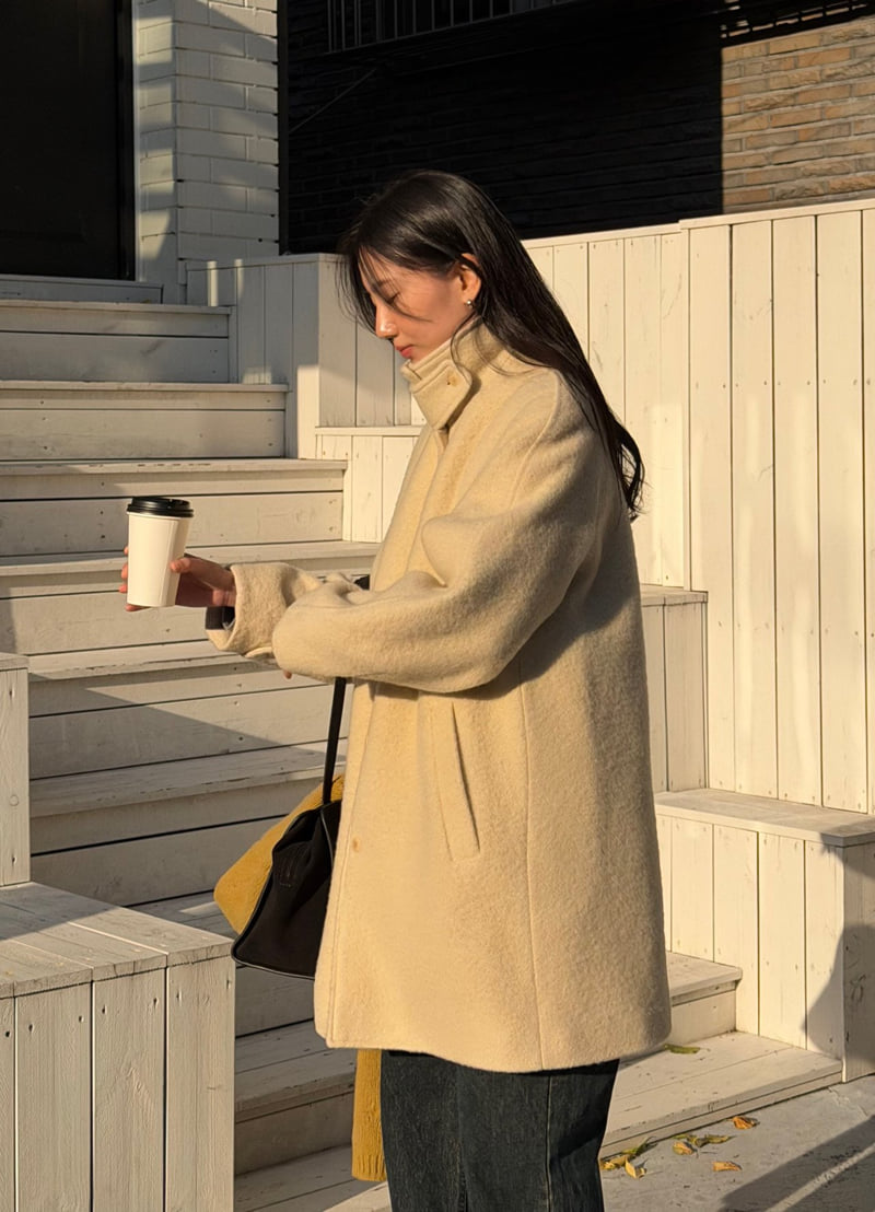 Amygrace - Korean Women Fashion - #restrostyle - Maison Alpaca Quilted Coat - 2
