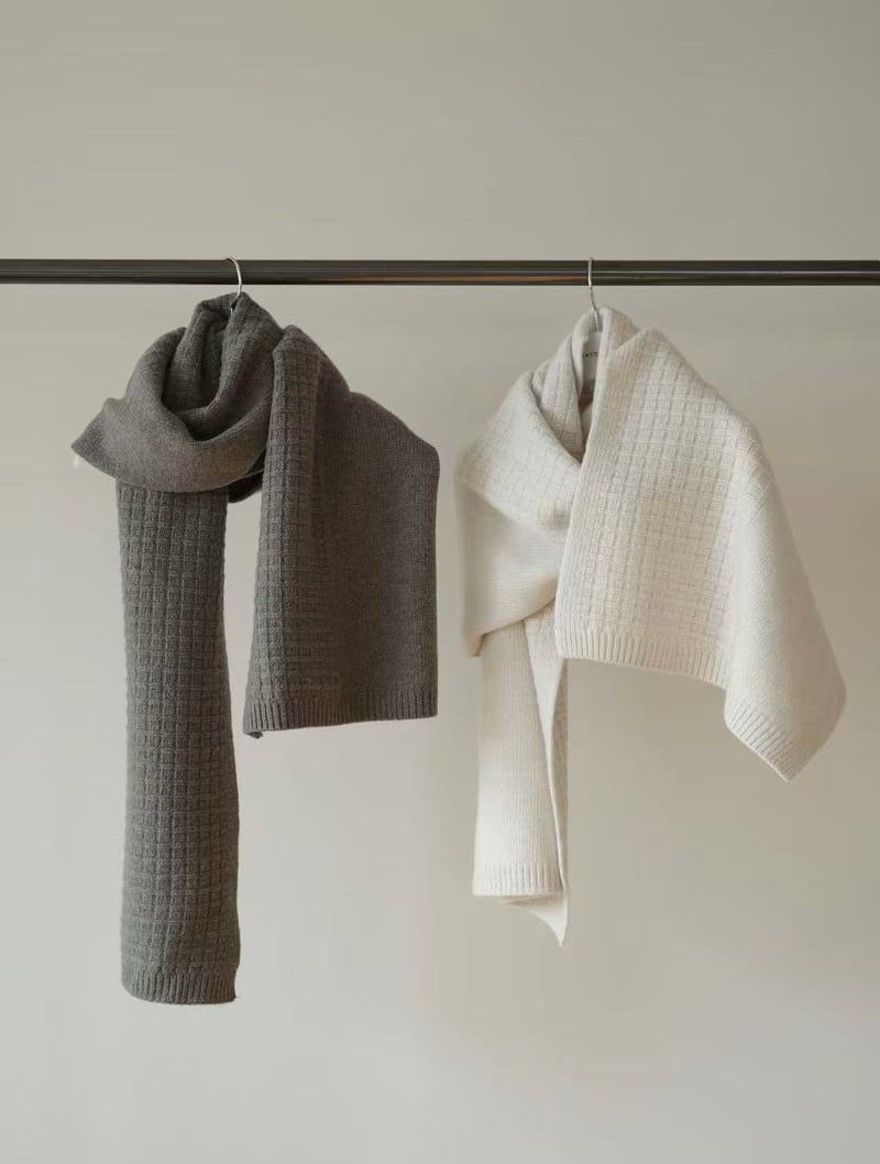 Amygrace - Korean Women Fashion - #romanticstyle - Half Half Muffler