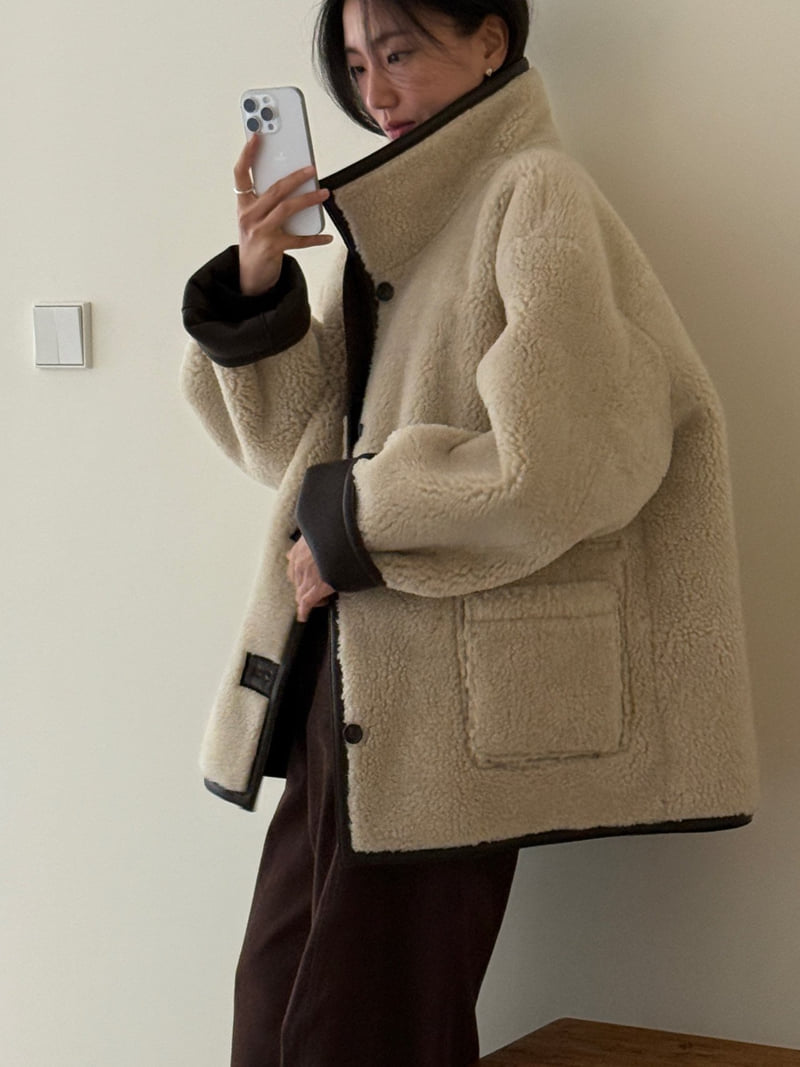 Amygrace - Korean Women Fashion - #thatsdarling - Lois Reversible Mustang Jacket - 6