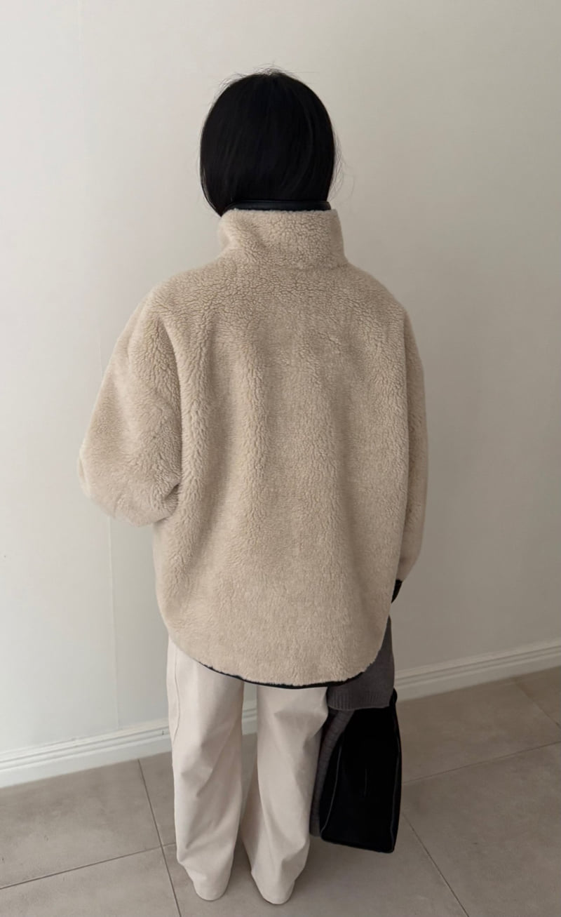 Amygrace - Korean Women Fashion - #thelittlethings - Lois Reversible Mustang Jacket - 7