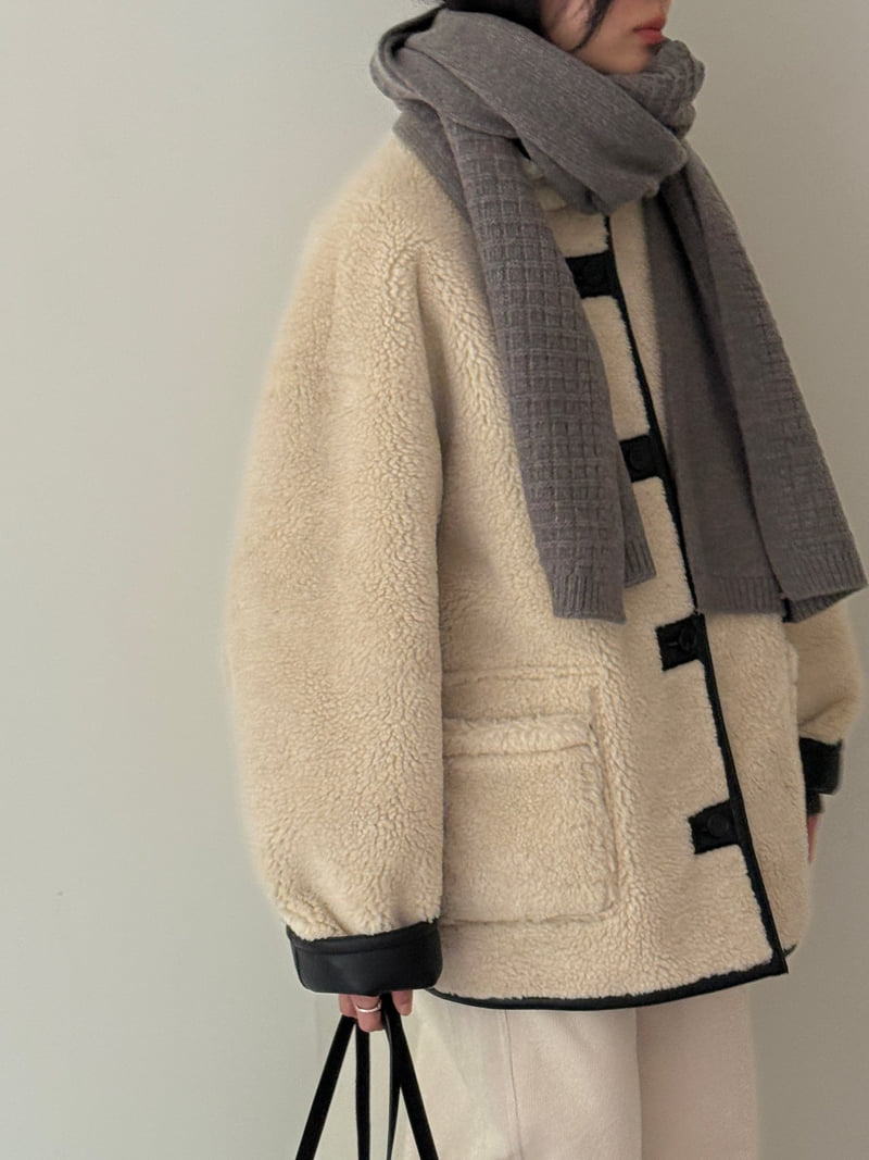 Amygrace - Korean Women Fashion - #thatsdarling - Half Half Muffler - 4