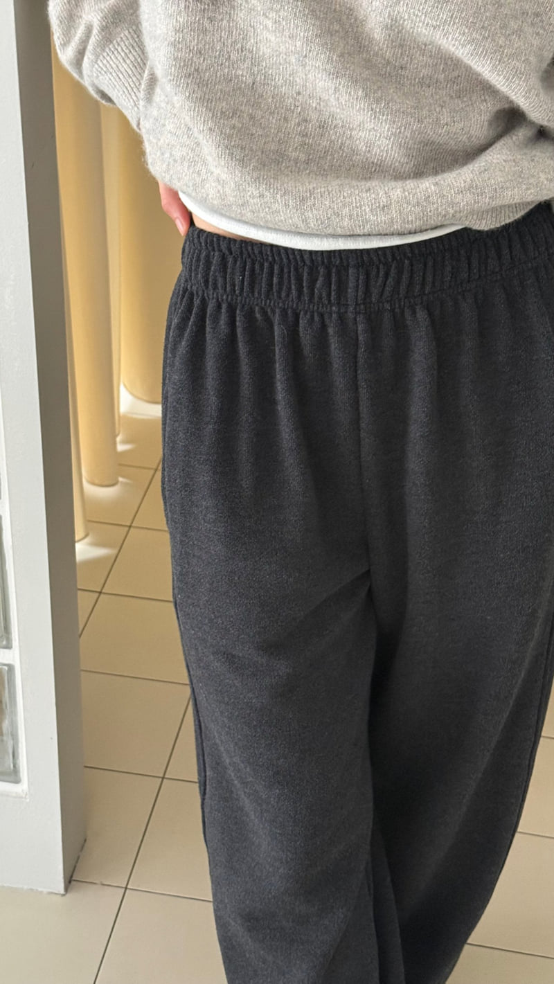 Amygrace - Korean Women Fashion - #womensfashion - Fleece Stopper Pants - 4