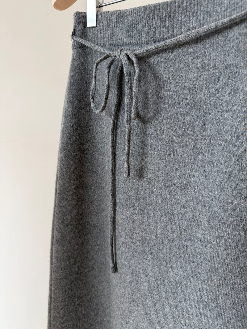 Amygrace - Korean Women Fashion - #vintageinspired - Merci Knit Maxi Wool Skirt - 2