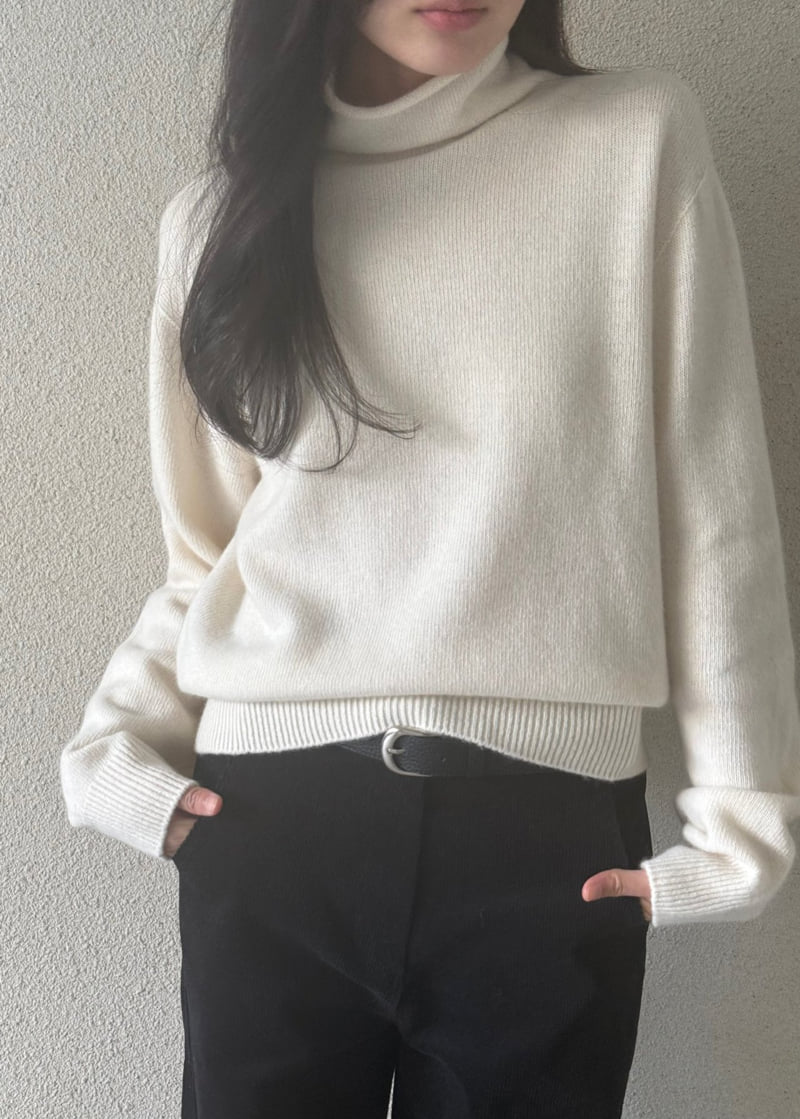 Amygrace - Korean Women Fashion - #womensfashion - Cashmere Wholegarment Turtleneck Tee - 6