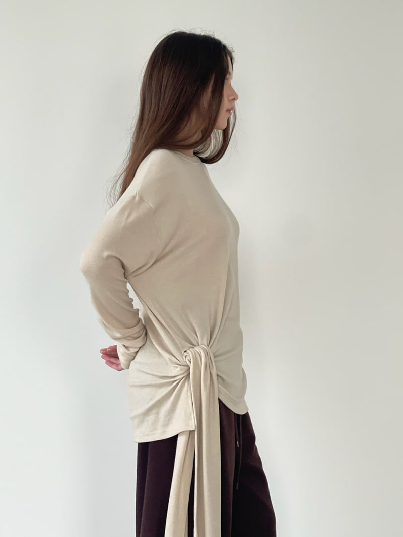 Another Avenue - Korean Women Fashion - #momslook - Waist Slim Tee - 3