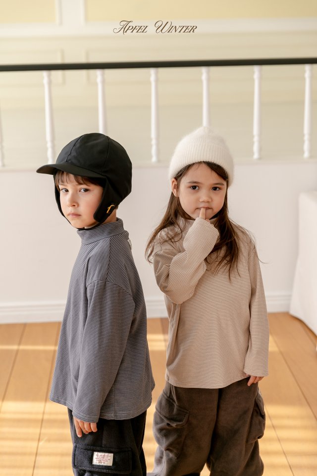 Apfel - Korean Children Fashion - #littlefashionista - Toast Mock Neck Tee