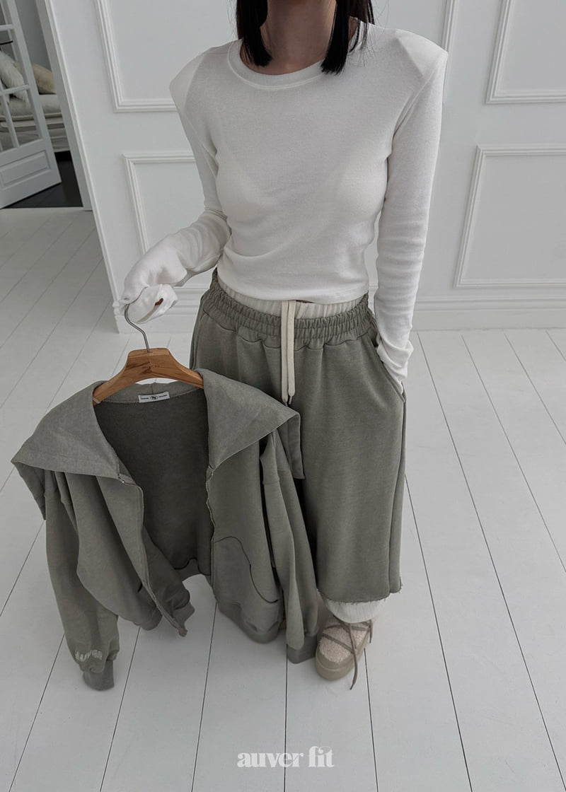 Auver_Fit - Korean Women Fashion - #womensfashion - Creamy Padded Tee - 5