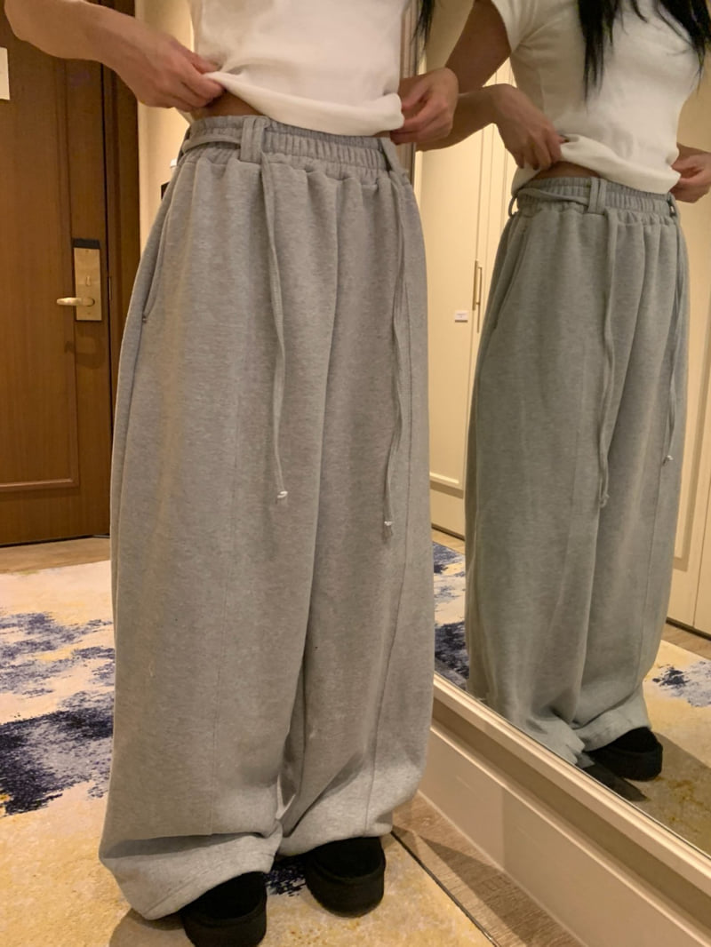 Badcalm - Korean Women Fashion - #momslook - Double Fleece Rivet Pants