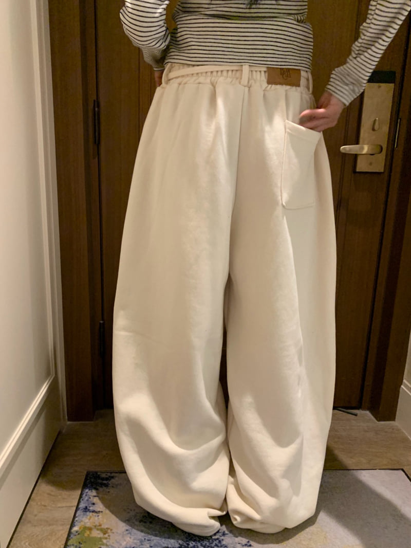 Badcalm - Korean Women Fashion - #shopsmall - Double Fleece Rivet Pants - 8