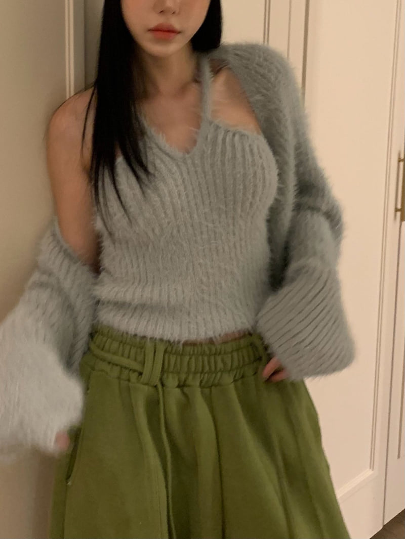 Badcalm - Korean Women Fashion - #shopsmall - V Halter Fur Set - 5
