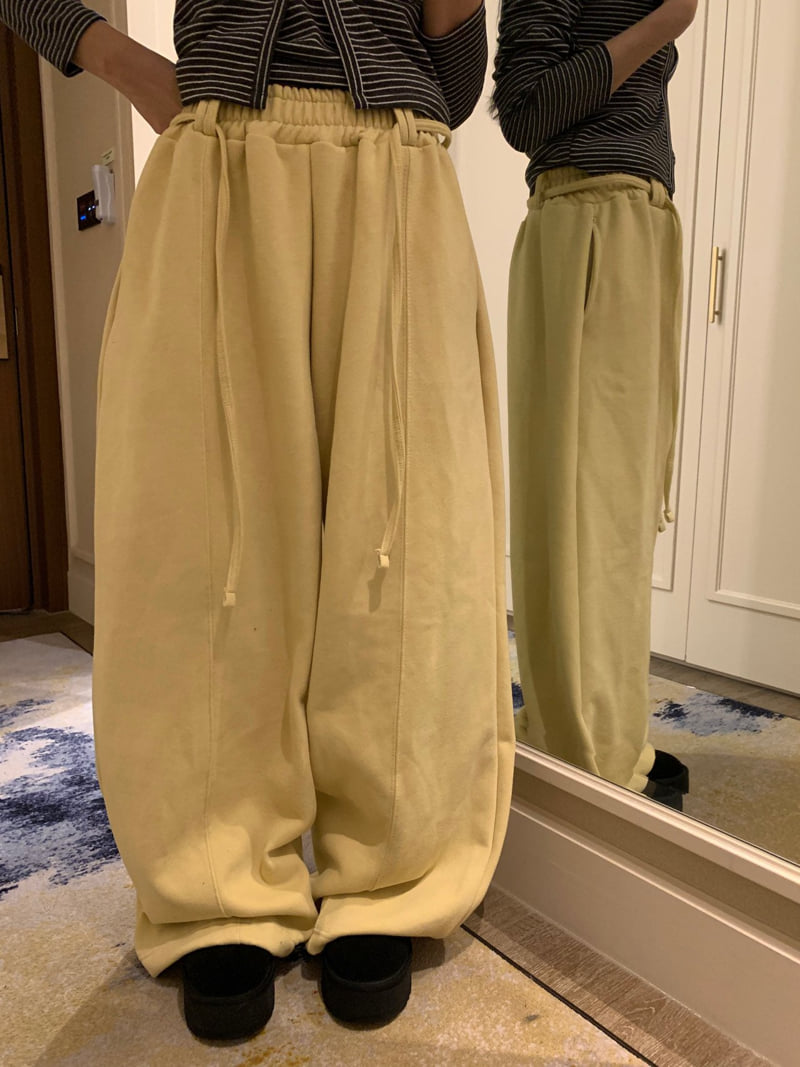 Badcalm - Korean Women Fashion - #thatsdarling - Double Fleece Rivet Pants - 9
