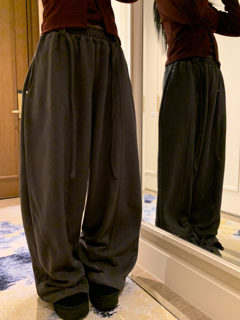 Badcalm - Korean Women Fashion - #thelittlethings - Double Fleece Rivet Pants - 10