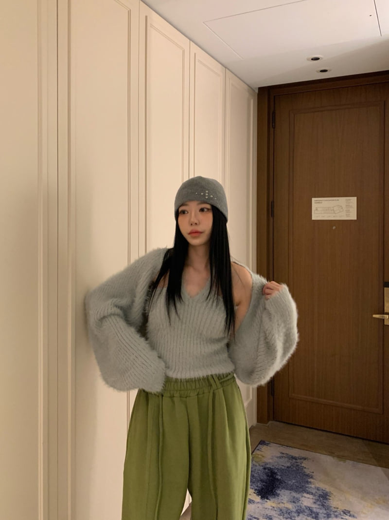 Badcalm - Korean Women Fashion - #vintagekidsstyle - V Halter Fur Set