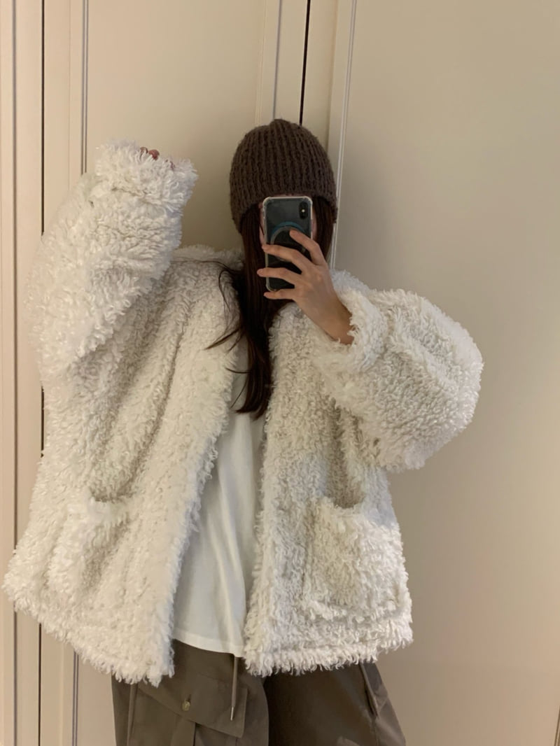 Badcalm - Korean Women Fashion - #womensfashion - Poodle Muffler Quilted Set - 3