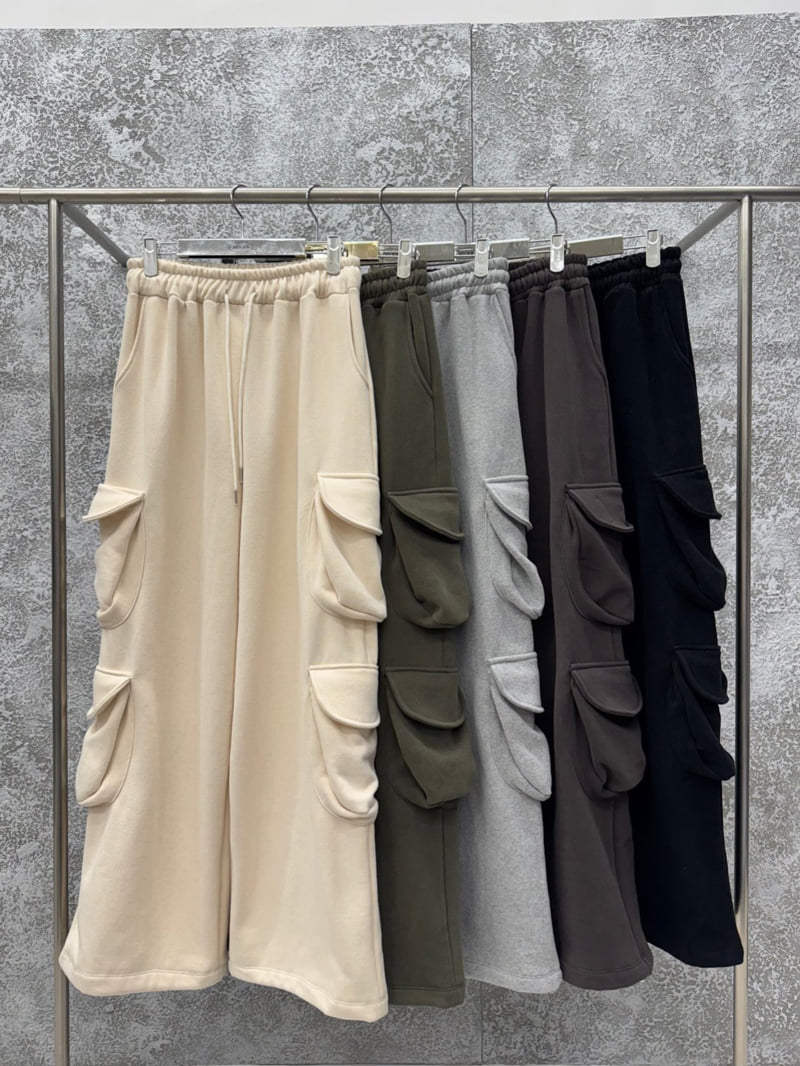 Badcalm - Korean Women Fashion - #womensfashion - Double Pocket Fleece Pants - 6