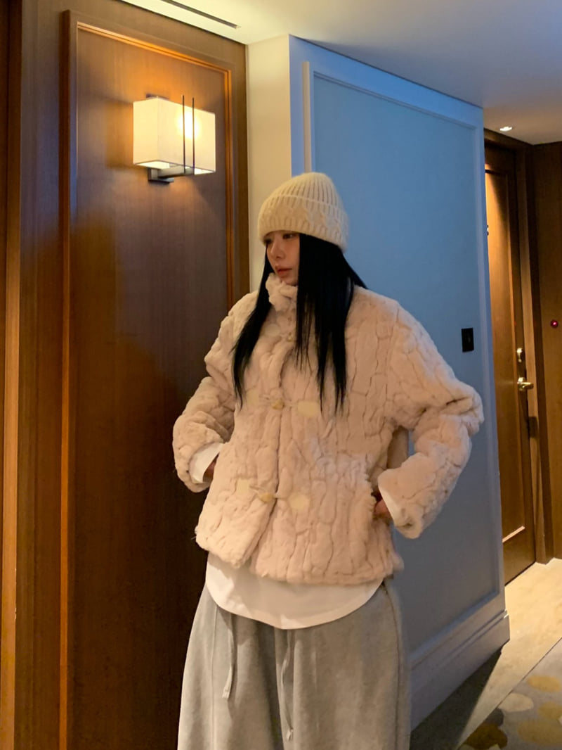 Badcalm - Korean Women Fashion - #momslook - Mink Duffle Jacket - 4