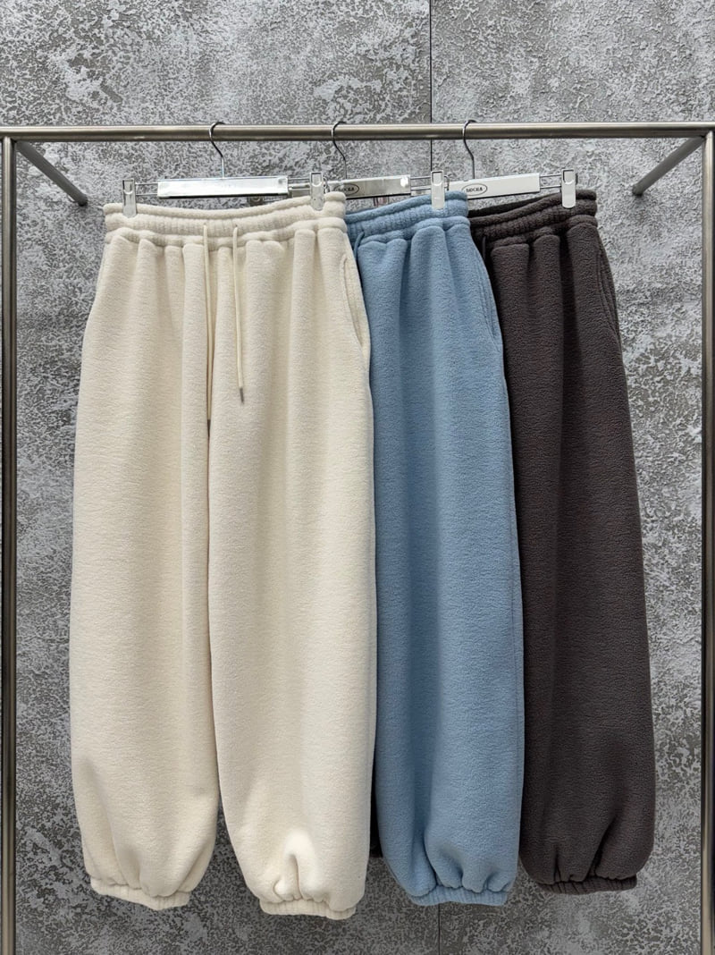 Badcalm - Korean Women Fashion - #womensfashion - Fluffy Cloud Jogger Pants - 7