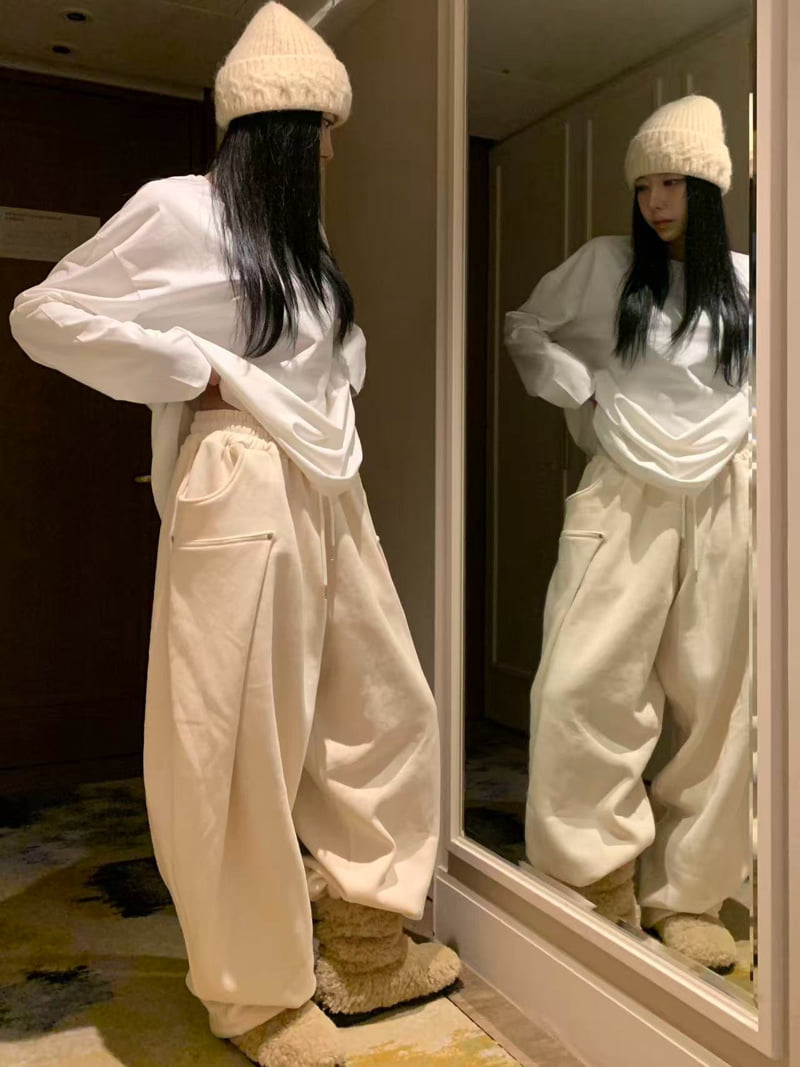 Badcalm - Korean Women Fashion - #womensfashion - Aladdin Double Fleece Pants - 2