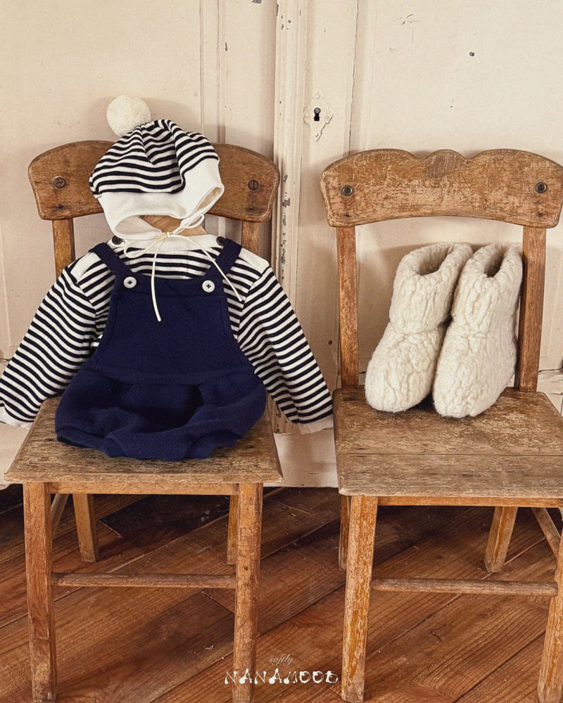 Banana J - Korean Baby Fashion - #babyboutiqueclothing - Bebe Marine Pom Pom Bonnet - 10