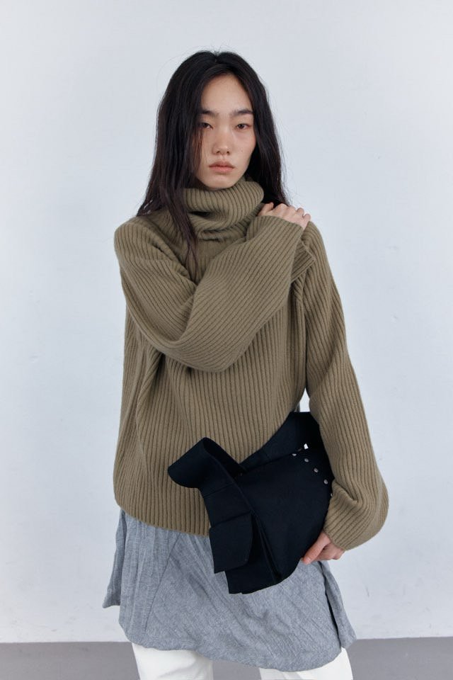 Better - Korean Women Fashion - #momslook - Ash Polar Knit - 10