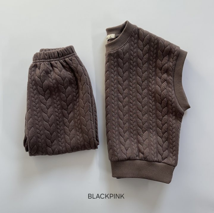 Black Pink - Korean Children Fashion - #littlefashionista - Quilted Cable Knit Set-up - 9