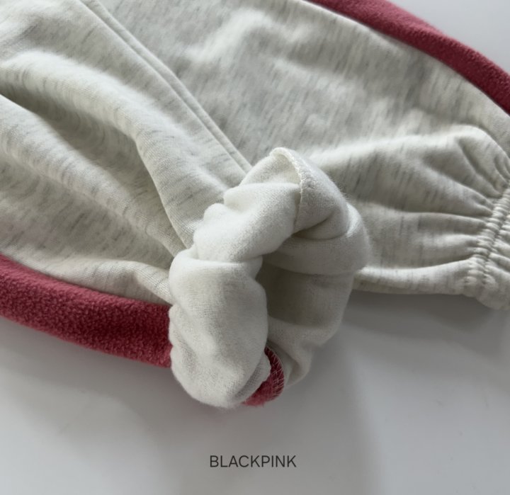 Black Pink - Korean Children Fashion - #minifashionista - Sunday Cozy Set-up - 10