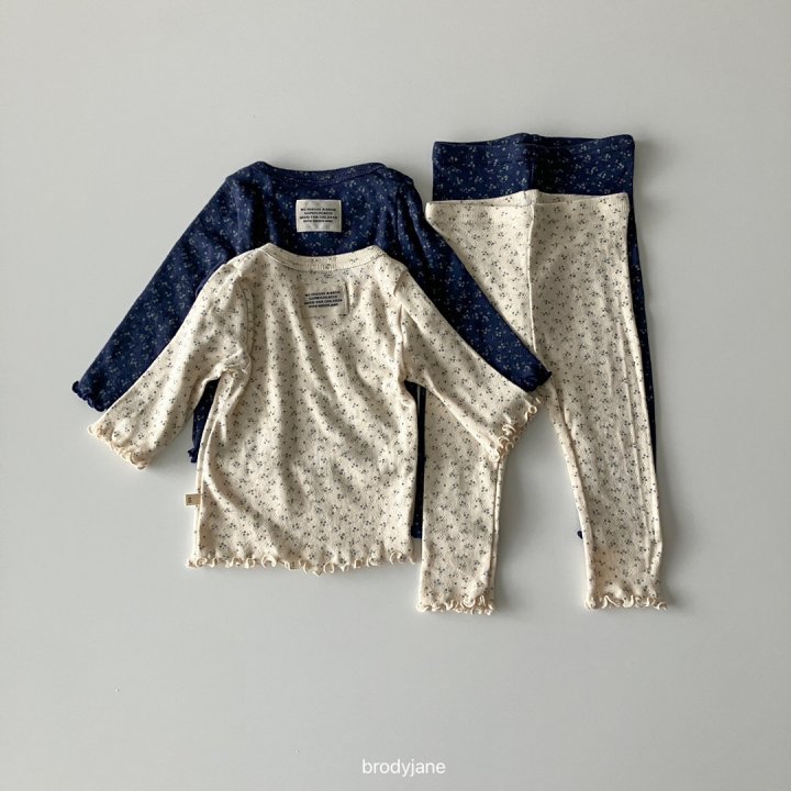 Brody Jane - Korean Baby Fashion - #babylifestyle - Floral Wave Socks