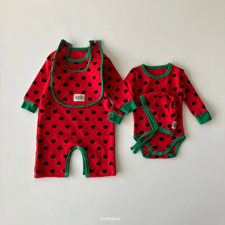Brody Jane - Korean Baby Fashion - #babyoutfit - Christmas Heart Bodysuit