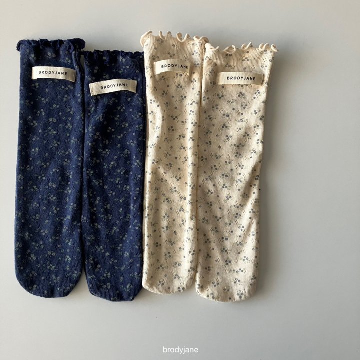 Brody Jane - Korean Baby Fashion - #onlinebabyshop - Floral Wave Bib - 9