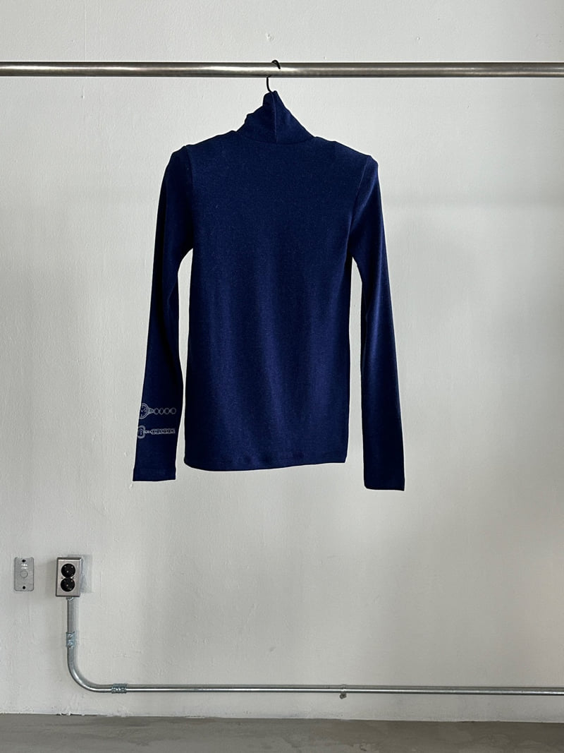 Chavi - Korean Women Fashion - #momslook - Watch Turtleneck Tee - 3