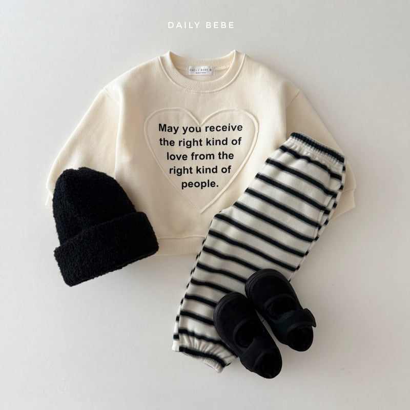 Daily Bebe - Korean Children Fashion - #kidzfashiontrend - Heart Patch Sweatshirt - 11