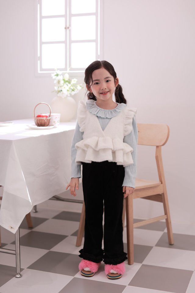 Dalla - Korean Children Fashion - #childofig - Soft Frill Bootcut Pants - 4
