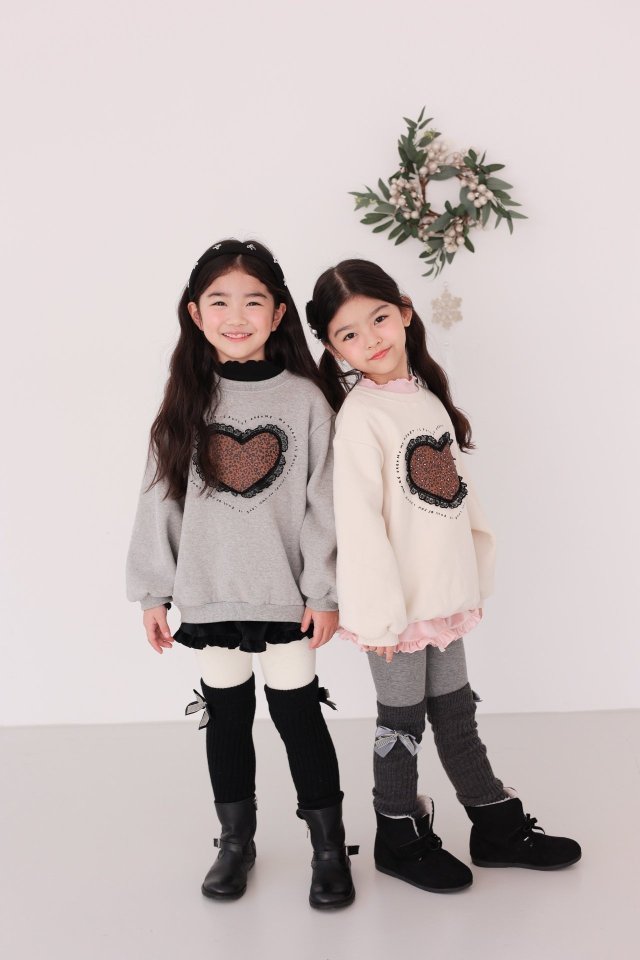 Dalla - Korean Children Fashion - #fashionkids - Leopard Heart Sweatshirt