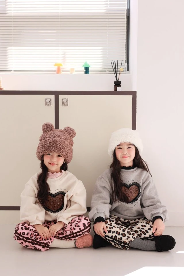 Dalla - Korean Children Fashion - #kidsstore - Leopard Heart Sweatshirt - 4
