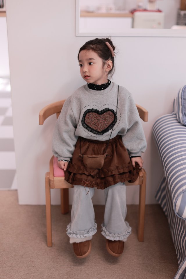 Dalla - Korean Children Fashion - #prettylittlegirls - Leopard Heart Sweatshirt - 9