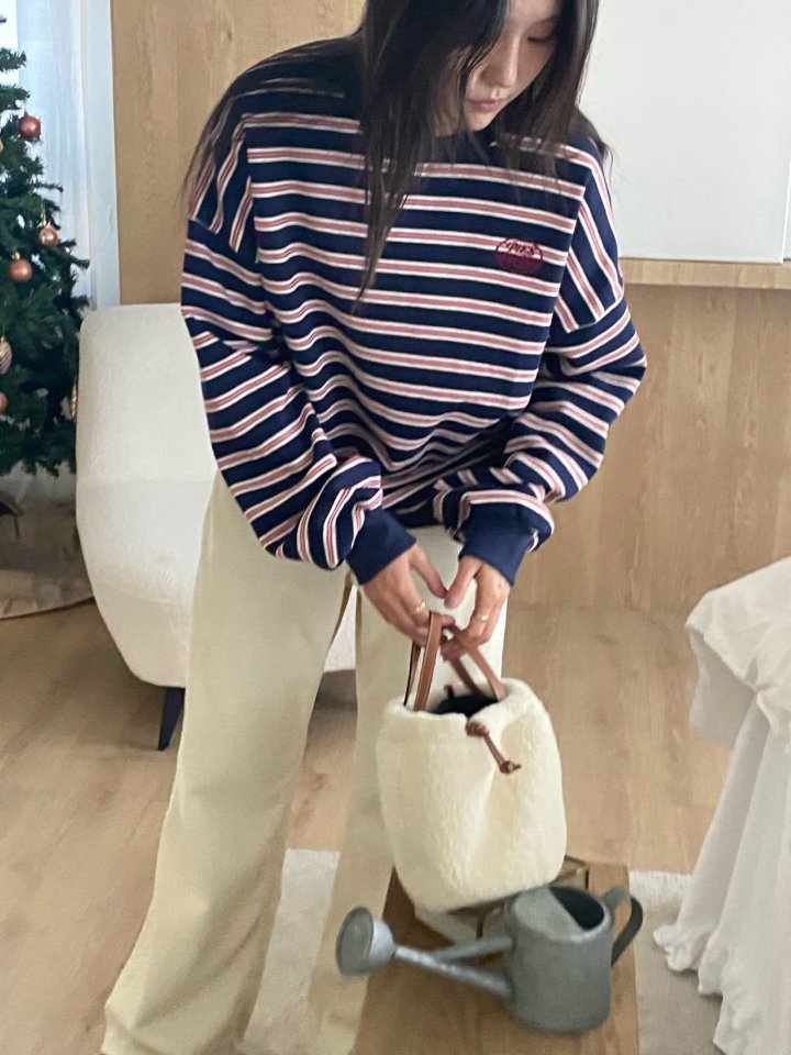 Diana - Korean Women Fashion - #momslook - Bread Fleece Sweatshirt - 3