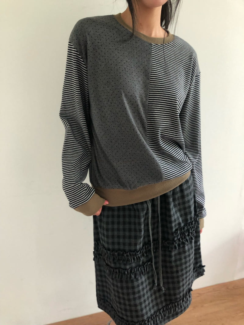 Flash - Korean Women Fashion - #restrostyle - Half Dot Half ST Sweatshirt - 11