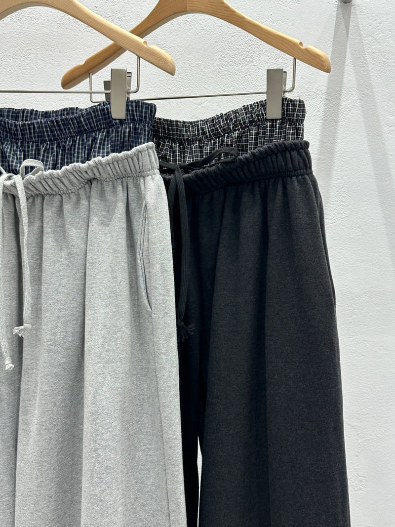 Flash - Korean Women Fashion - #romanticstyle - Point Sagging Pants - 2