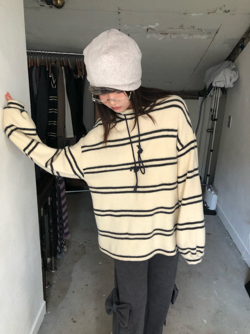 Flash - Korean Women Fashion - #momslook - Genie Turtleneck Sweatshirt - 4