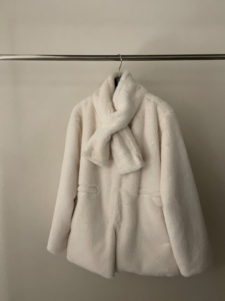 Flatgarden - Korean Women Fashion - #momslook - Mink Muffler Jacket